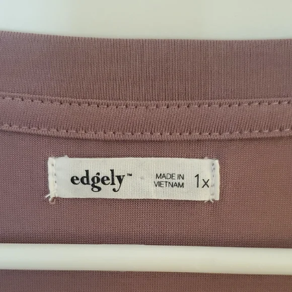 *Edge Purple Relaxed Blouse V-Neck - Picture 2 of 5